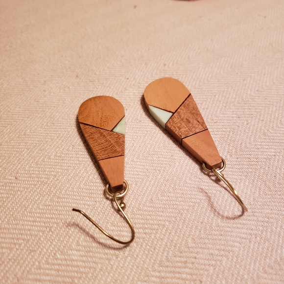 Noonday Collection Del Rey earrings - Picture 2 of 2